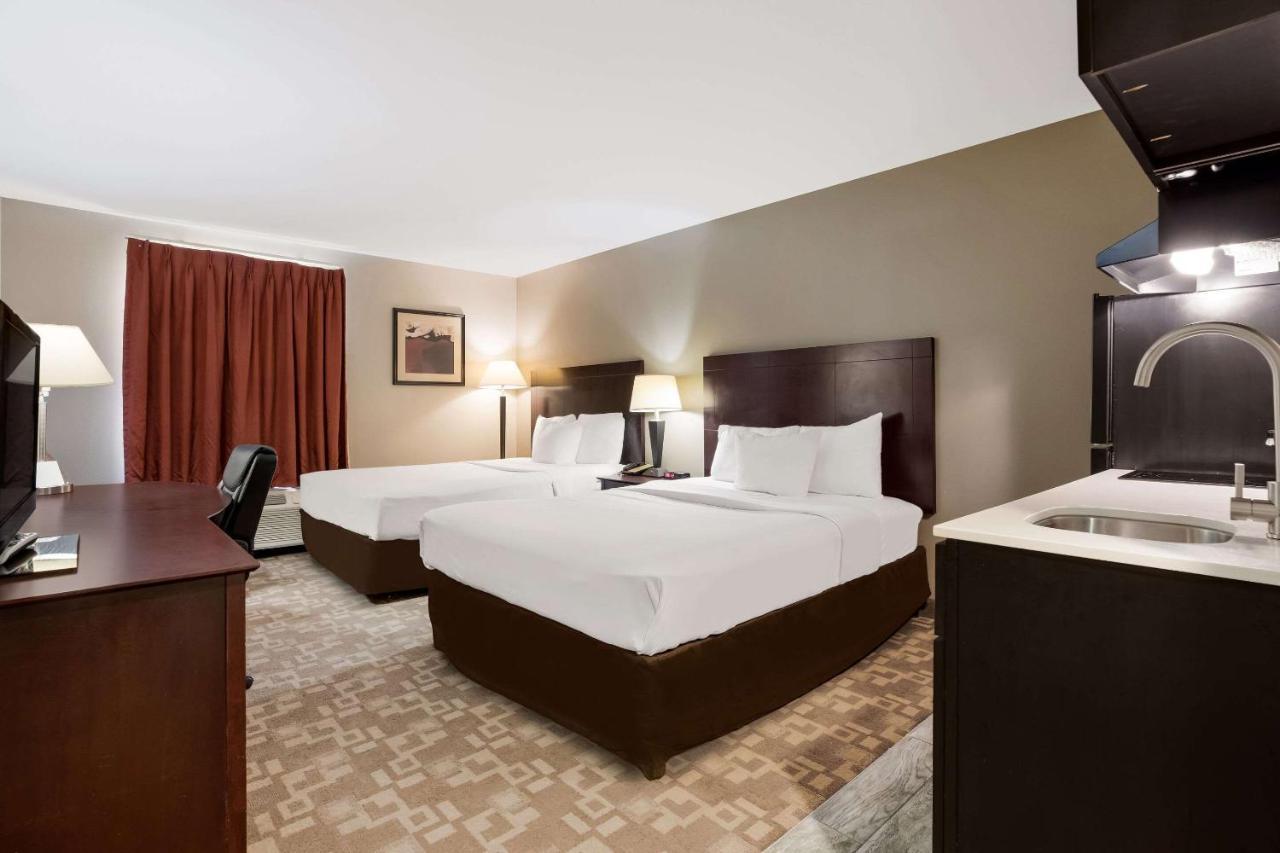 Suburban - Morgan Hotel Berwick