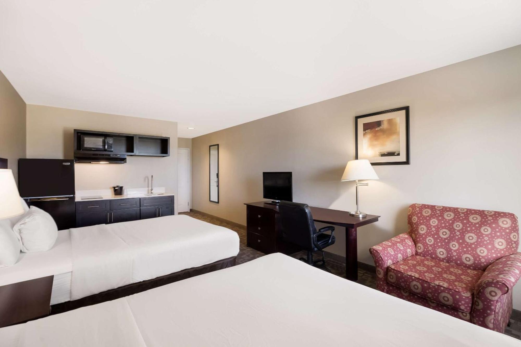Suburban - Morgan Hotel